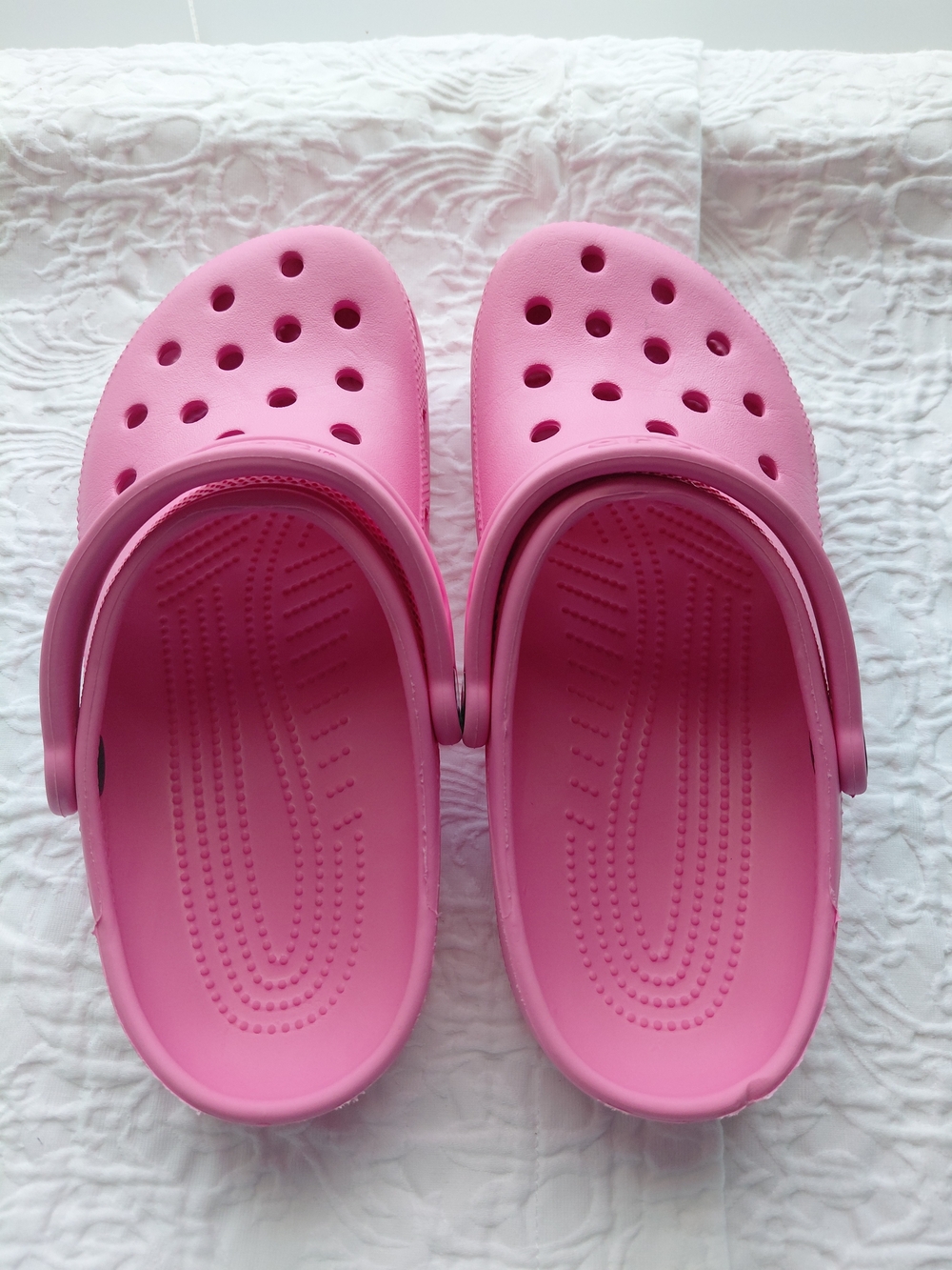 CROCS Kids Pink Classic Clog Sandals J 5 - Picture 2 of 7